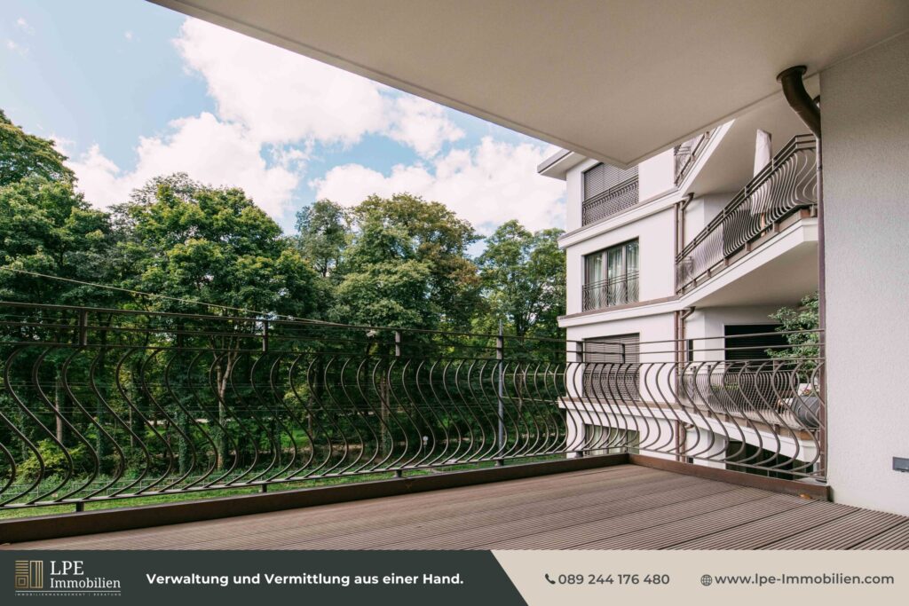 Großzügiger Balkon