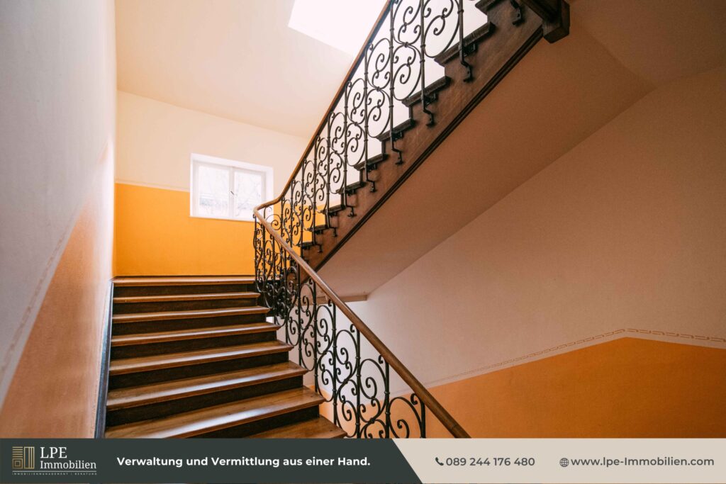 Treppenhaus mit Altbau Charme