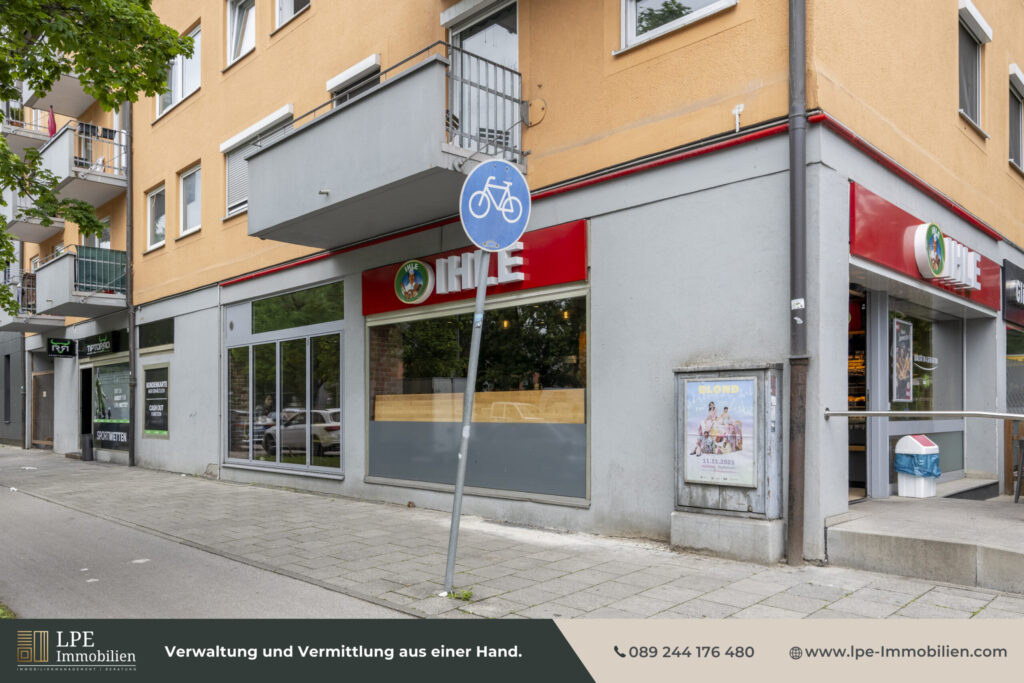 Wettbüro und Bäckerei