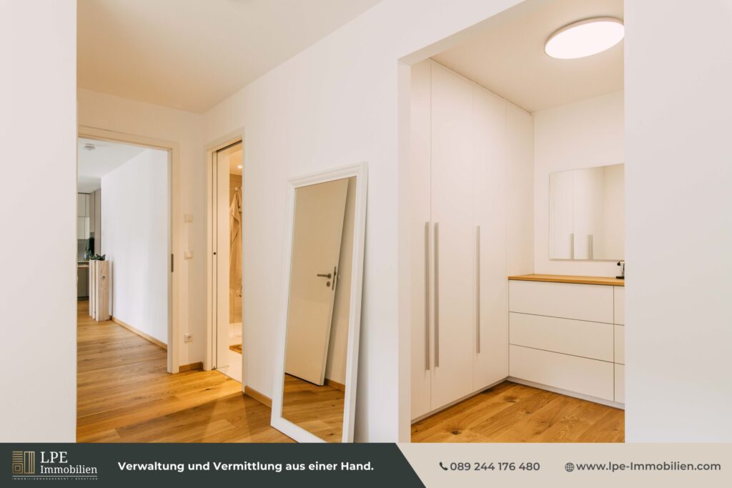 Schlafzimmer Blick Wohnzimmer