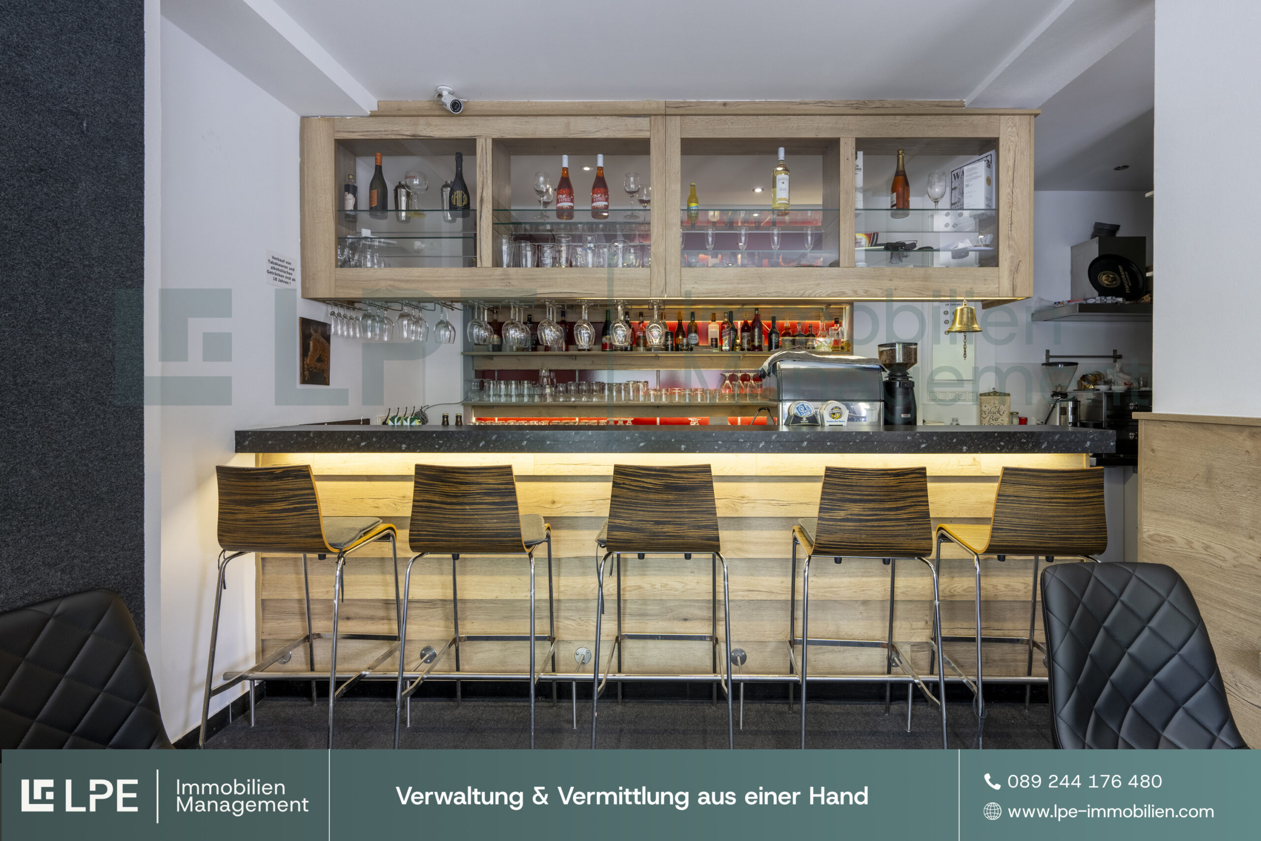 Innenaufnahme20Bar