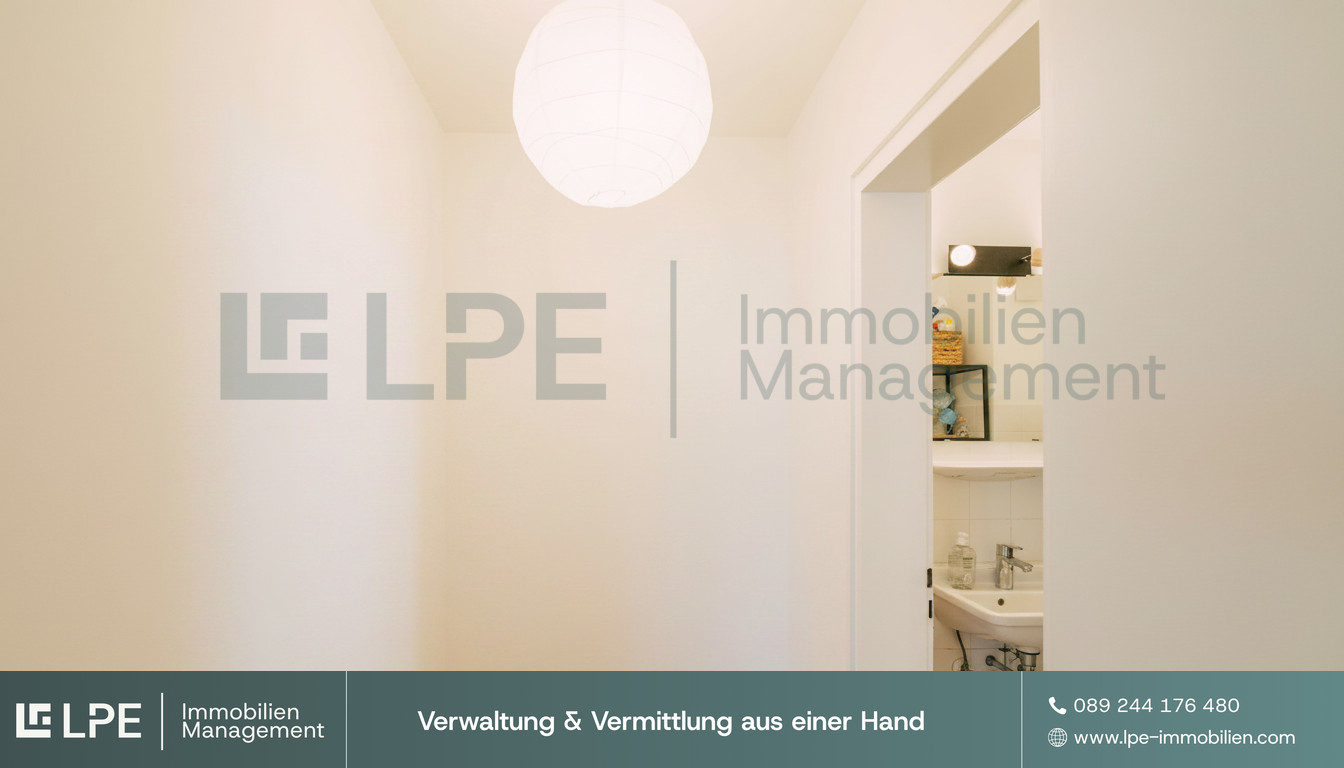 Diele-komplett-leer