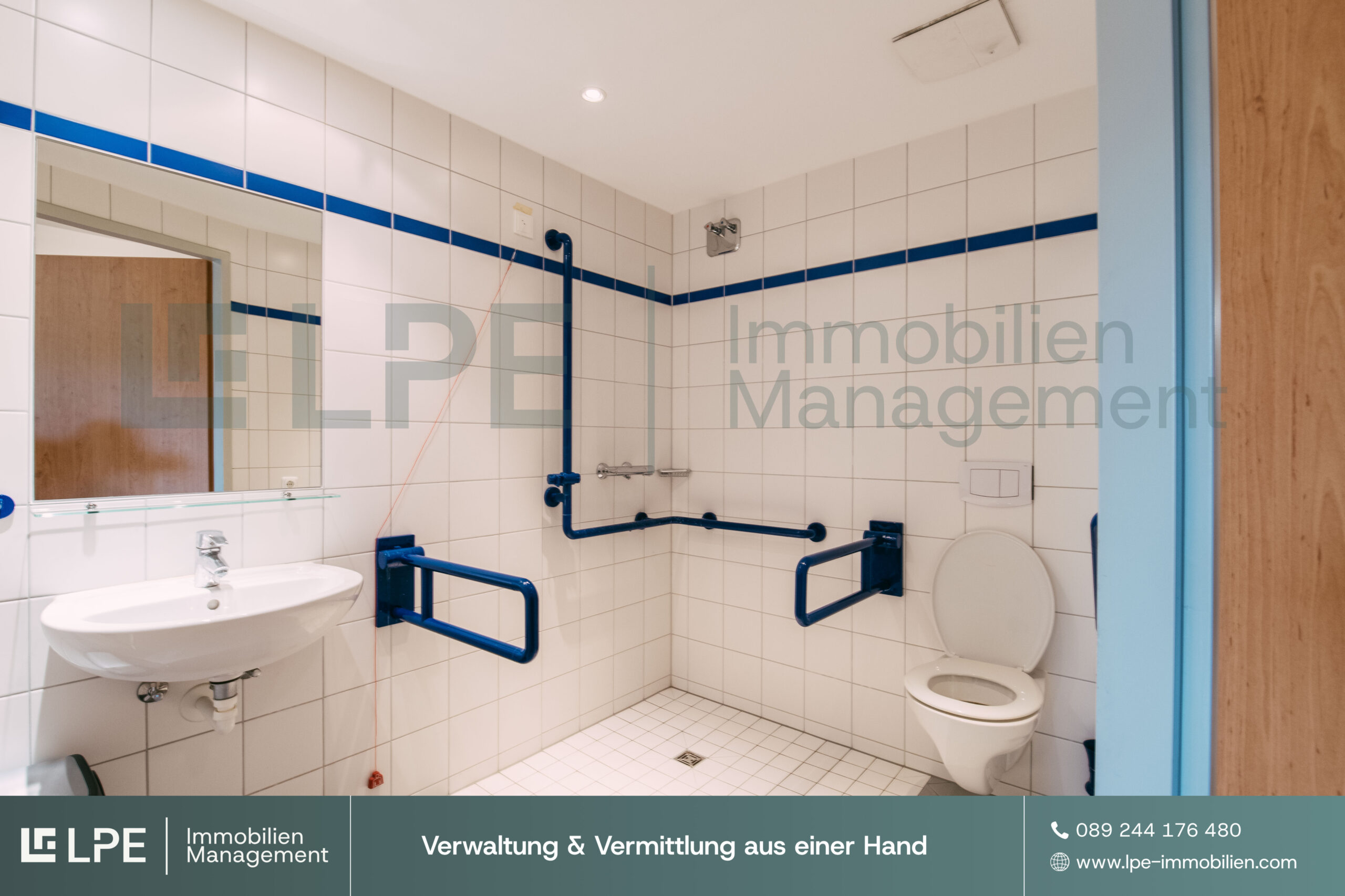 Barrierefreies20Bad20mit20bodengleicher20Dusche-1