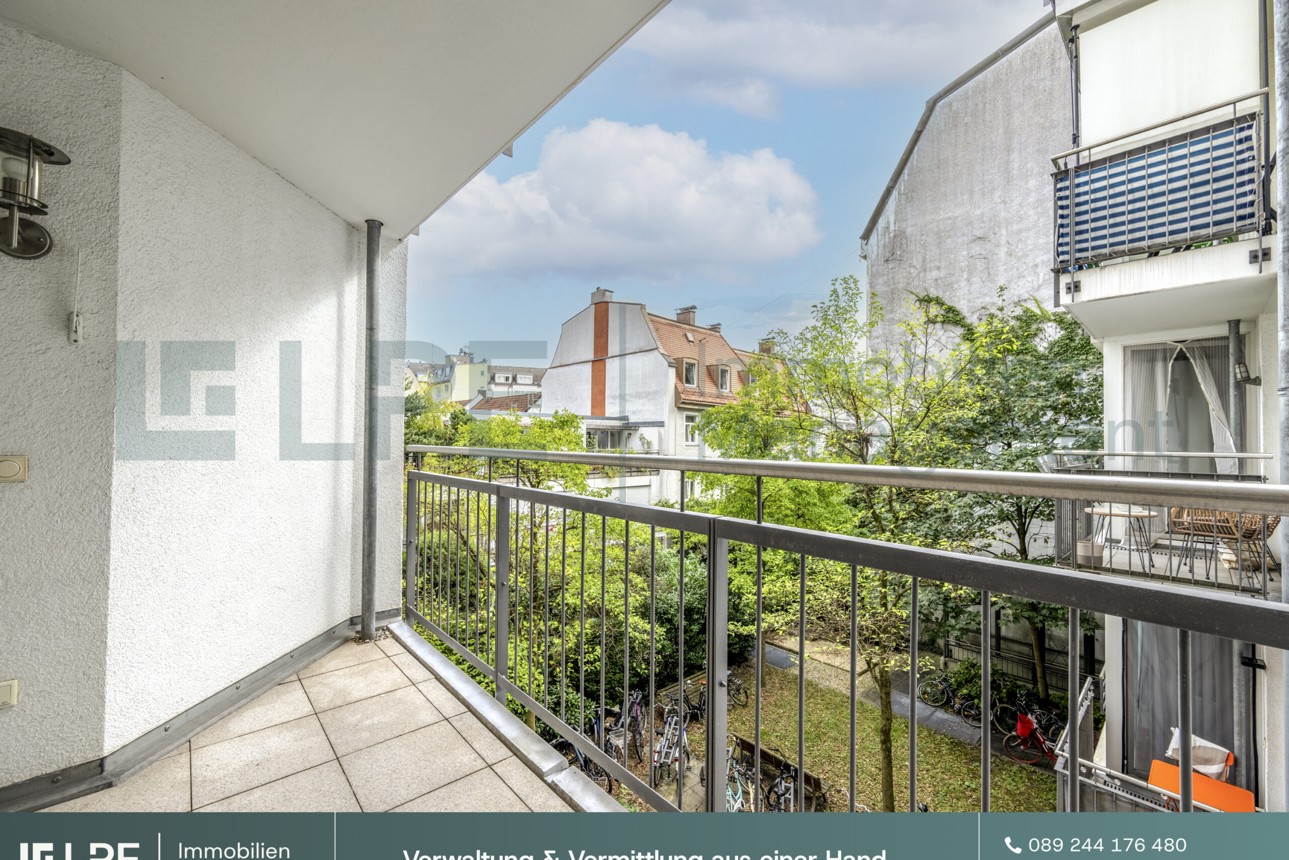 Ostbalkon mit Weitblick