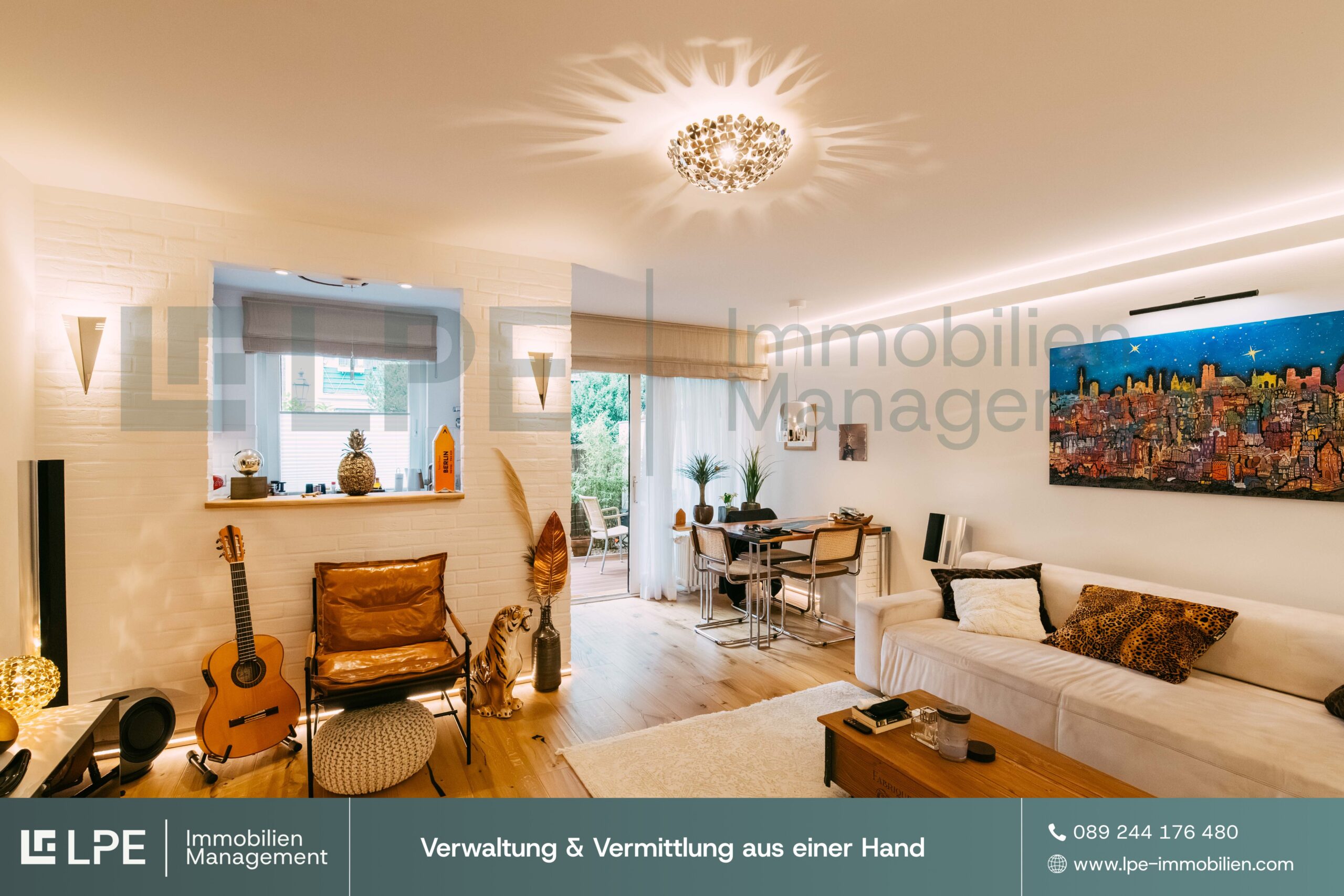 Wohnzimmer mit Fernweh